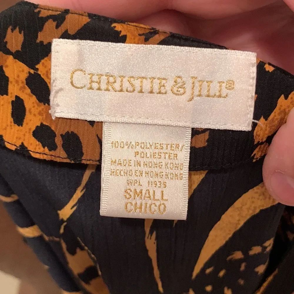 3for$20 button front blouse small - Picture 4 of 4